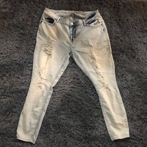 Mid Rise Distressed Jeggings
